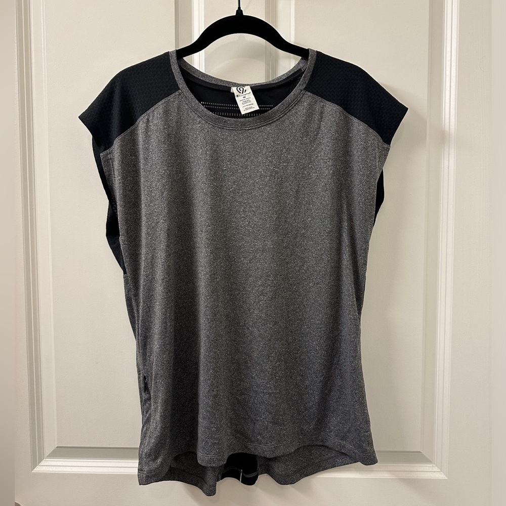 [Champion] Lightweight Workout Top with Hidden Pocket